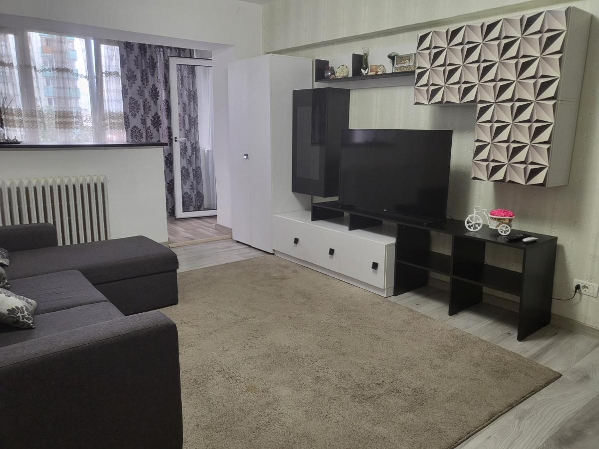 Apartament Cu 3 Camere Chiar In Inima Capitalei Бухарест Экстерьер фото