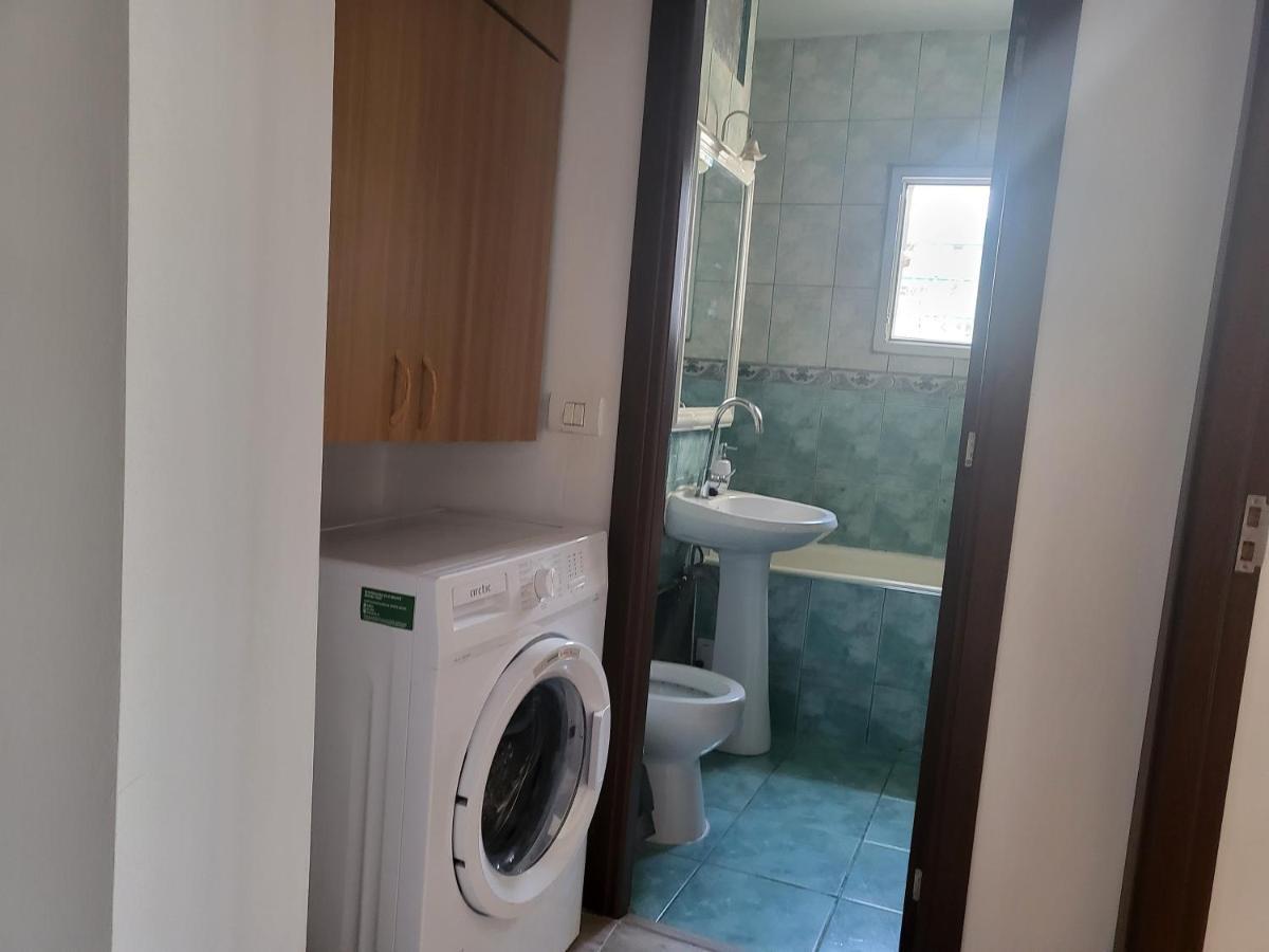 Apartament Cu 3 Camere Chiar In Inima Capitalei Бухарест Экстерьер фото